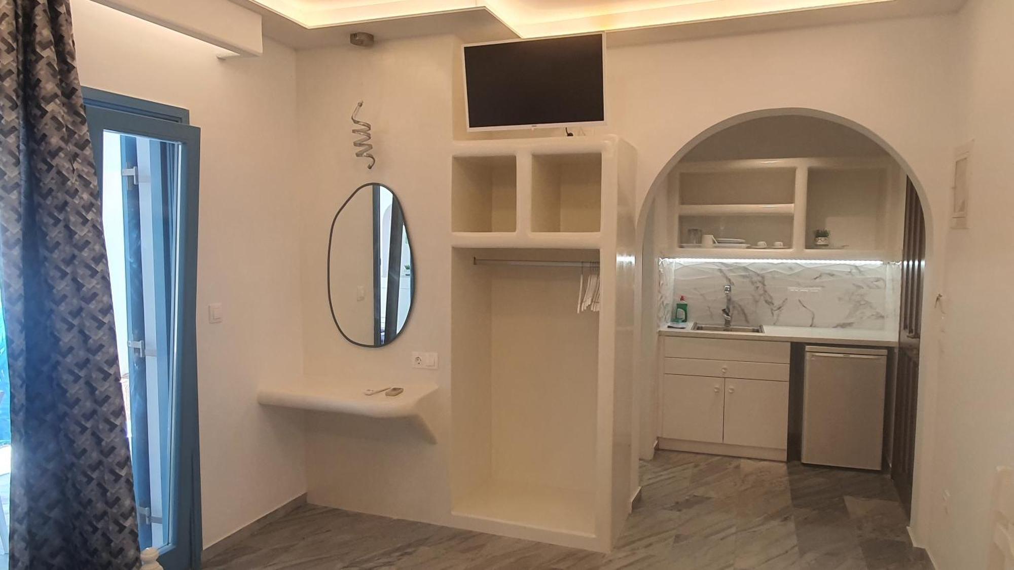 Augusta Studios & Apartments Науса Екстериор снимка